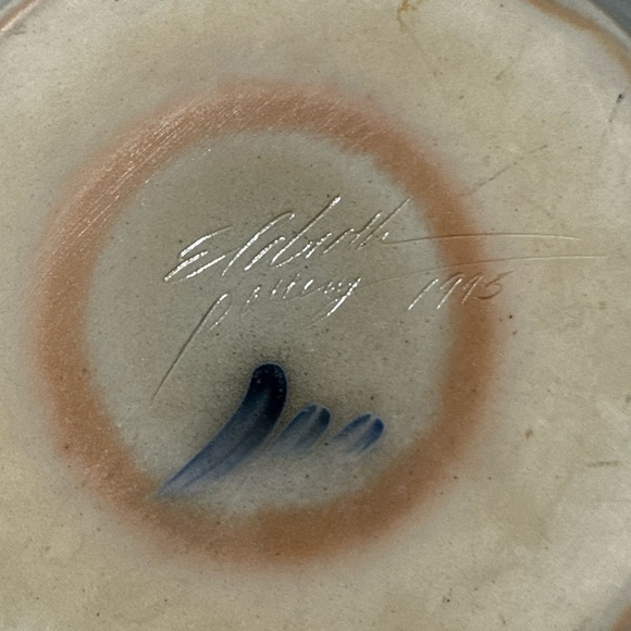 Artistic Blue Salt Glaze Floral Pie Plate - Picture 5 of 10